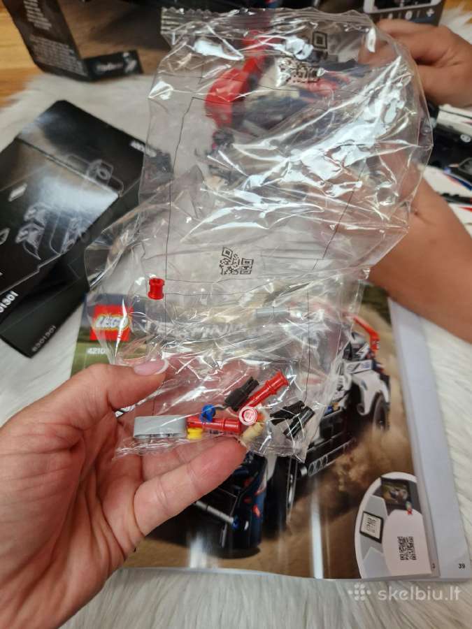Lego technic 42109 - nuotraukos Nr. 2