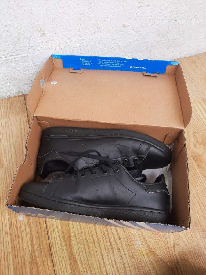 Adidas kedai - nuotraukos Nr. 4