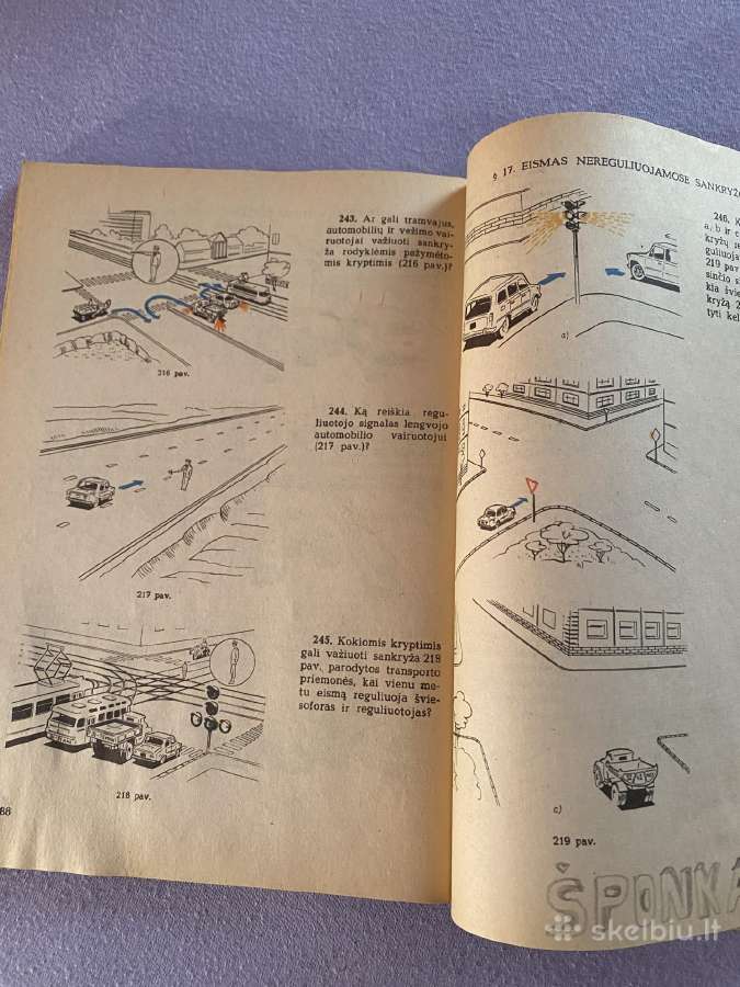 1983 m. knygele Keliu eismo taisyklių pratimai - nuotraukos Nr. 5