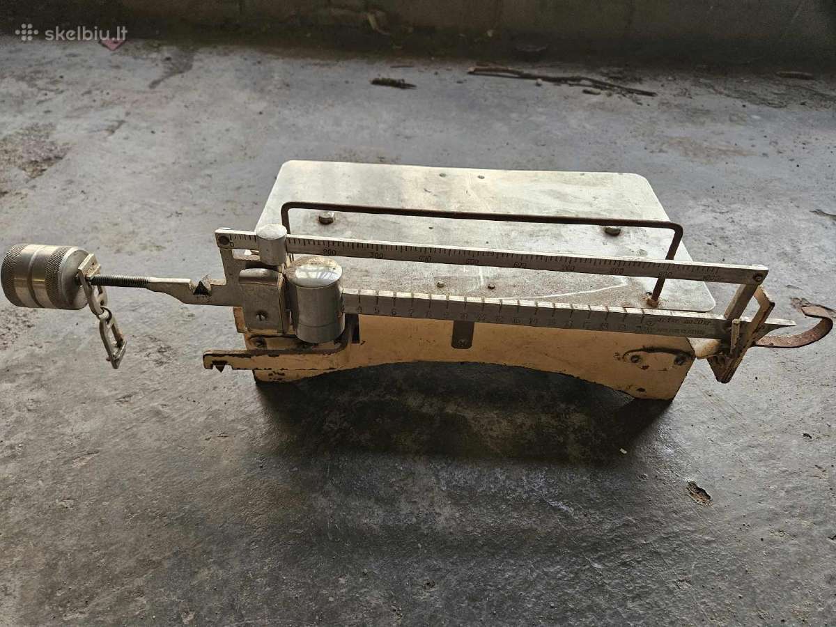 Tarybinės svarstyklės vaikams sverti iki 10 kg.