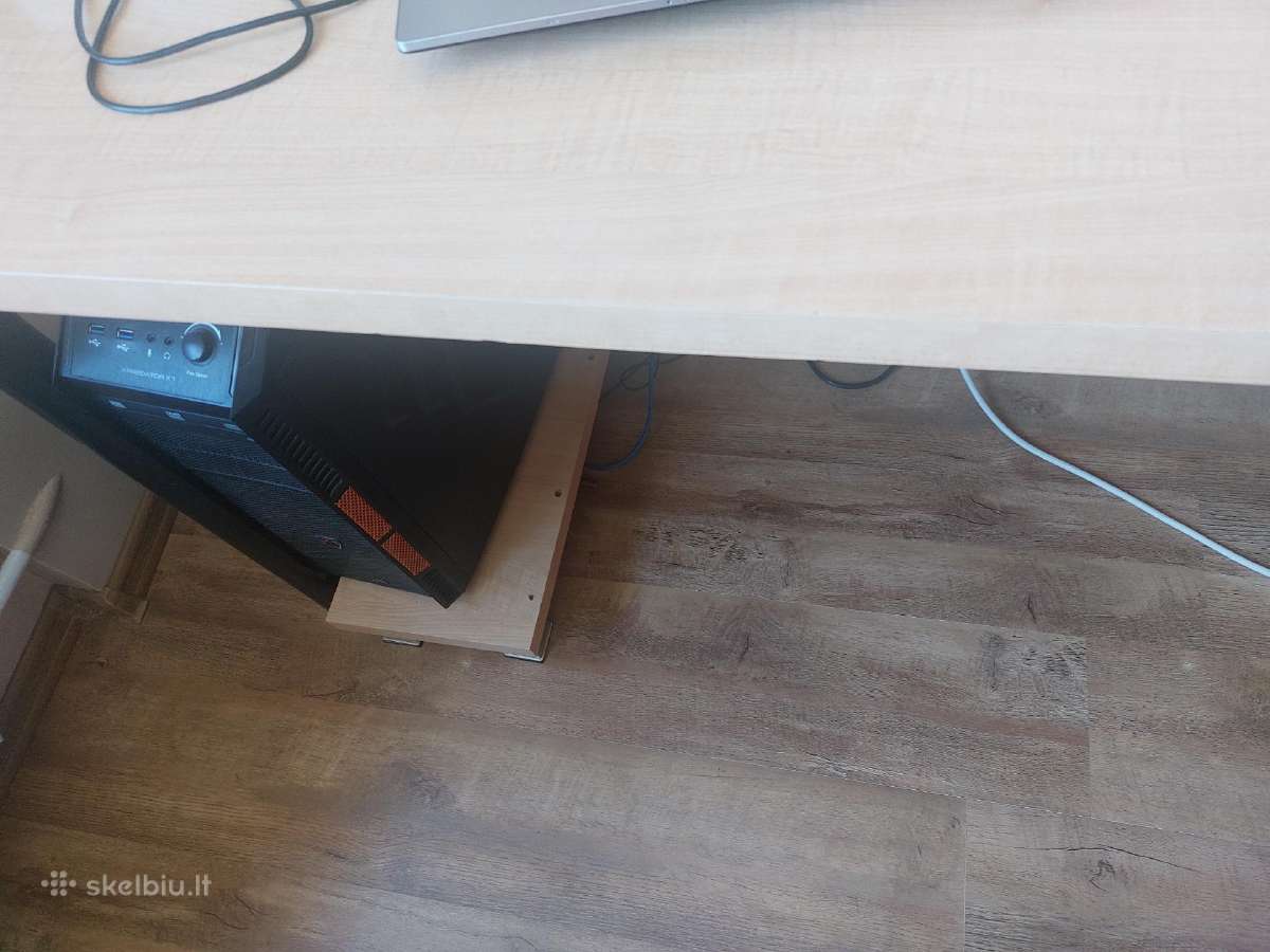 Rašomasis stalas