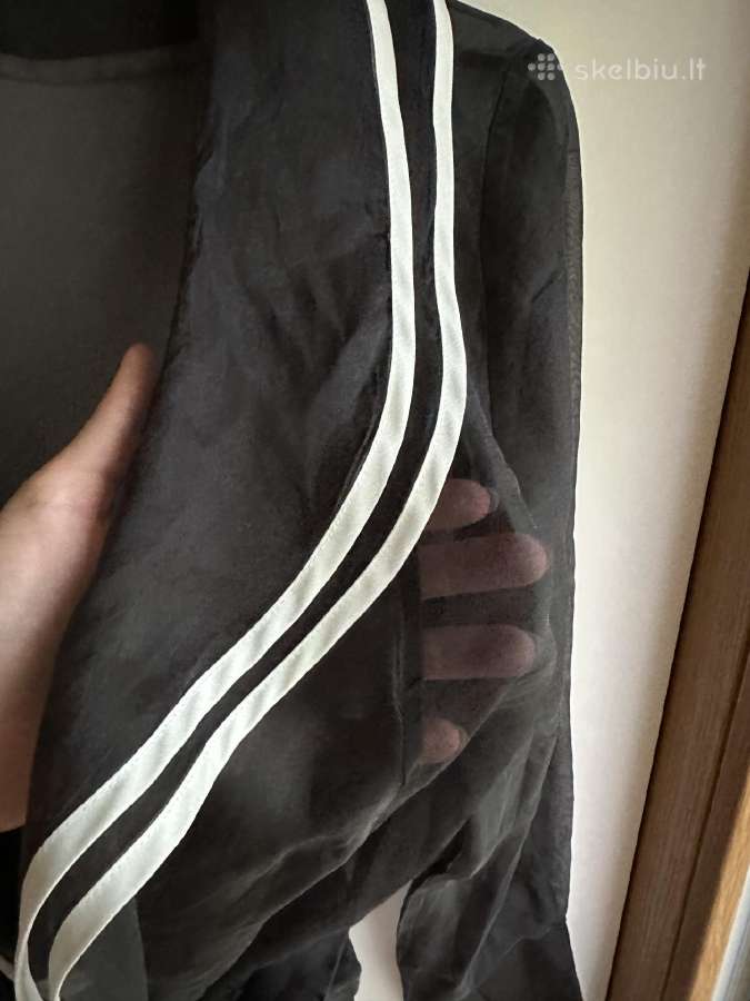 Permatomas juodas švarkelis - nuotraukos Nr. 2