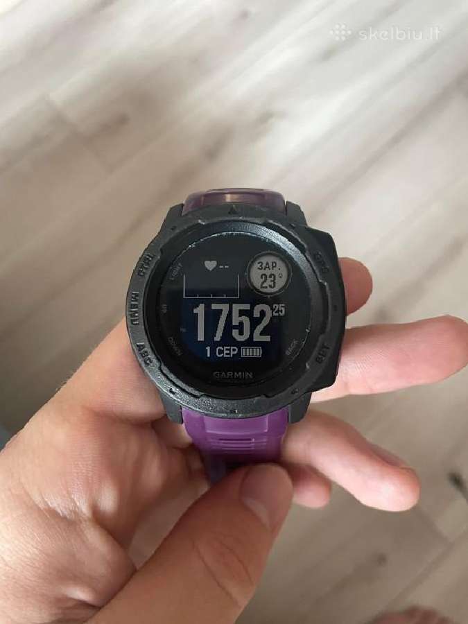 Garmin instinct