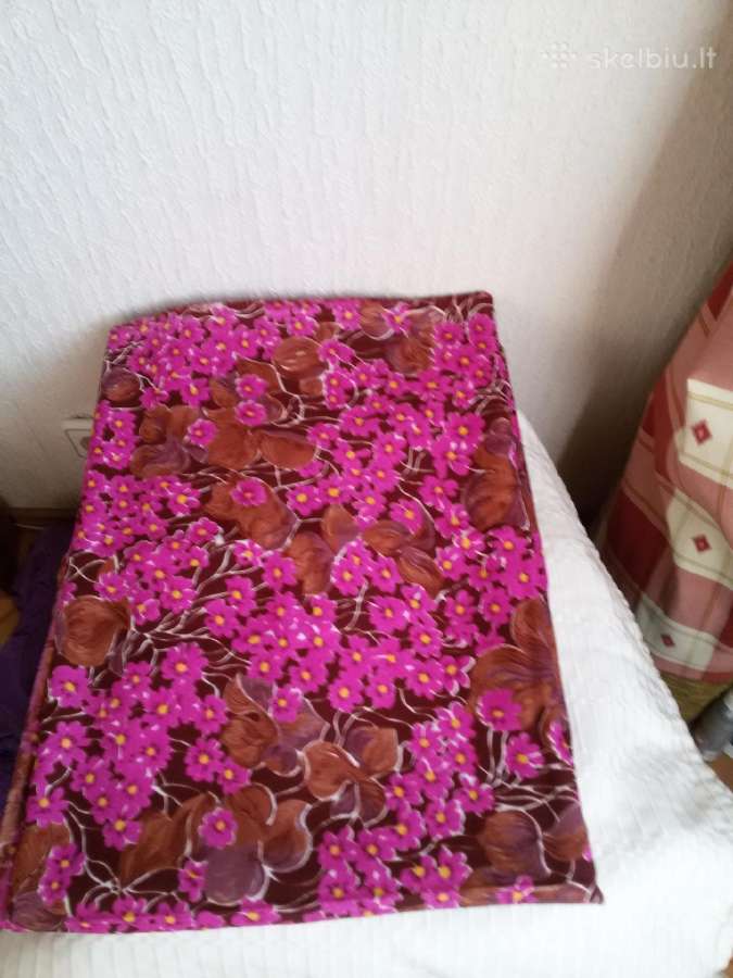 Gražios,kokybiškos,ankstesnių laikų medžiagos