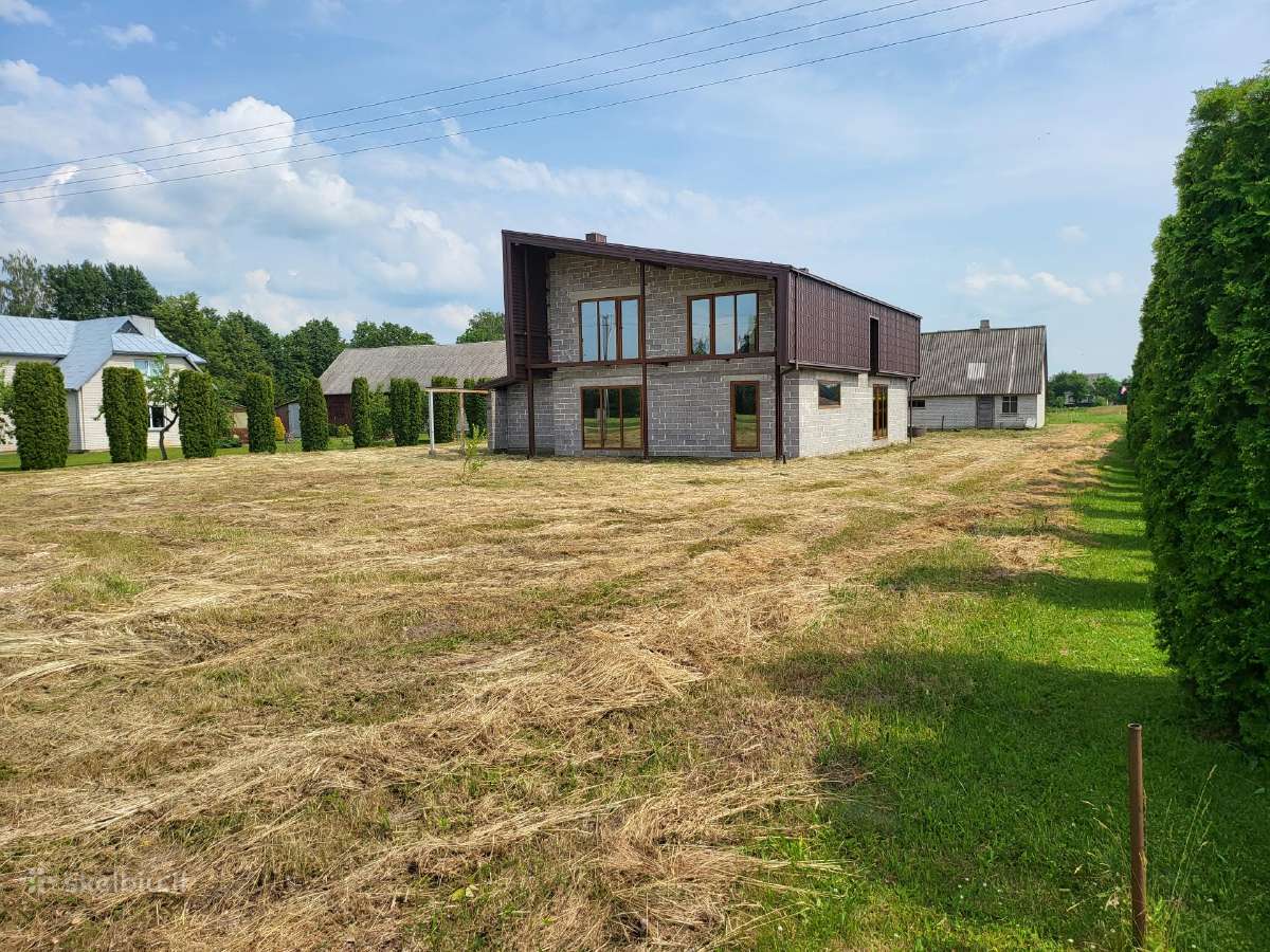 Namas Marijampolės r. Šunskų mstl. Varpo.g 4