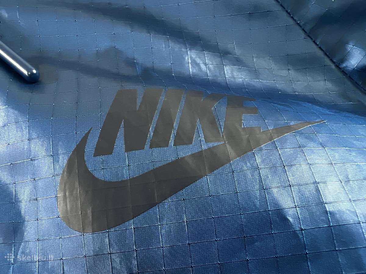 Moteriška striukė Nike - nuotraukos Nr. 2