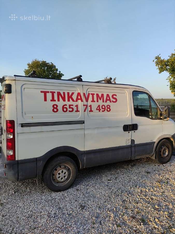 Tinkavimo darbai kalkiniu cementiniu tinku