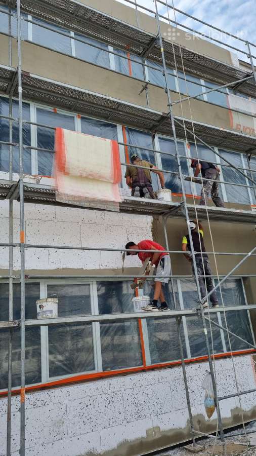 Reikalingi fasadu siltintojai fasadininkai apdaili
