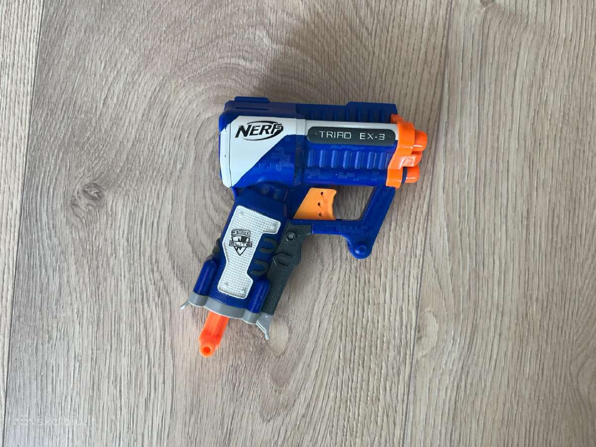 2 Nerf Elite Triad Ex-3 šautuvai - nuotraukos Nr. 10