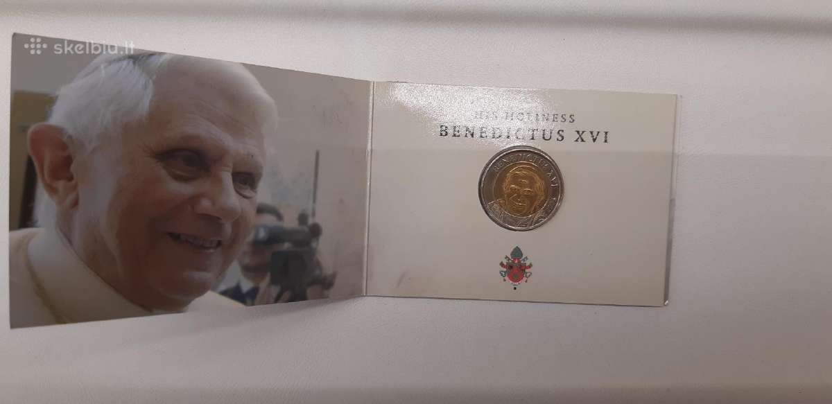 Popiežiaus Benedikto XVI medalis