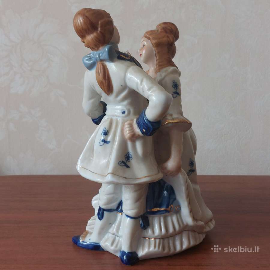 Senovinė statulėlė iš porceliano " Šokanti pora " - nuotraukos Nr. 11