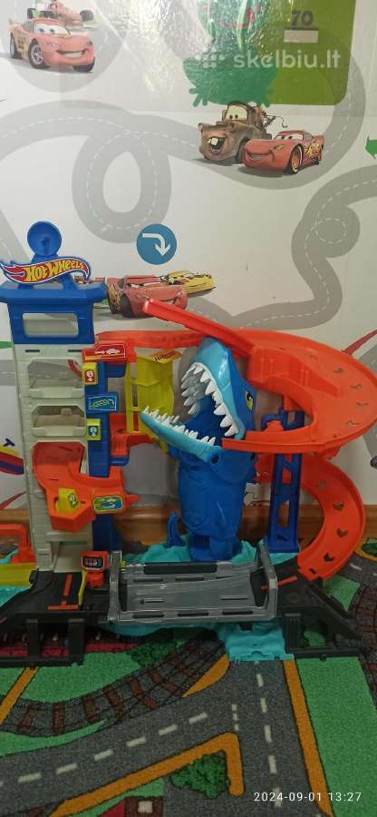 Automobilių trasa Hot Wheels Ryklys - nuotraukos Nr. 3