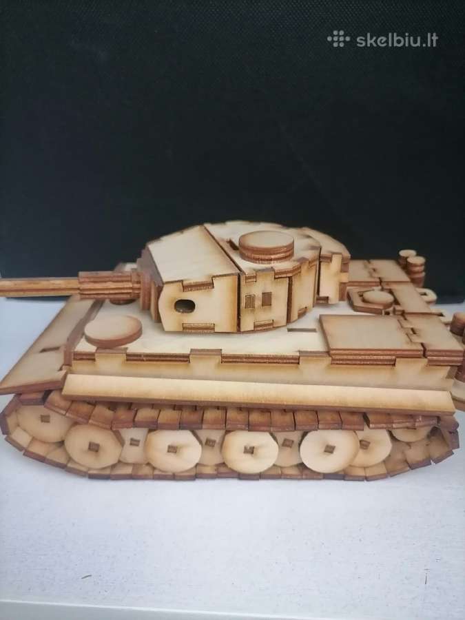 Tankas