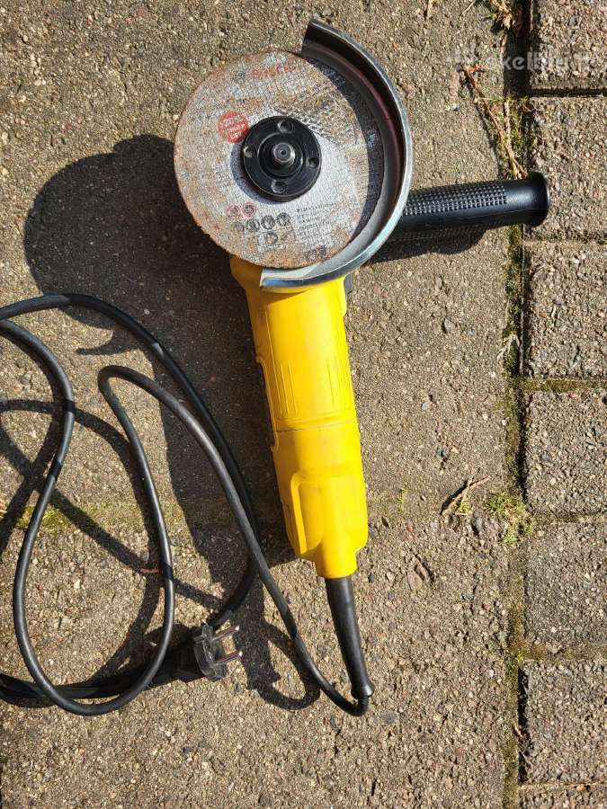 Kampinis šlifuoklis dewalt Dwe4157