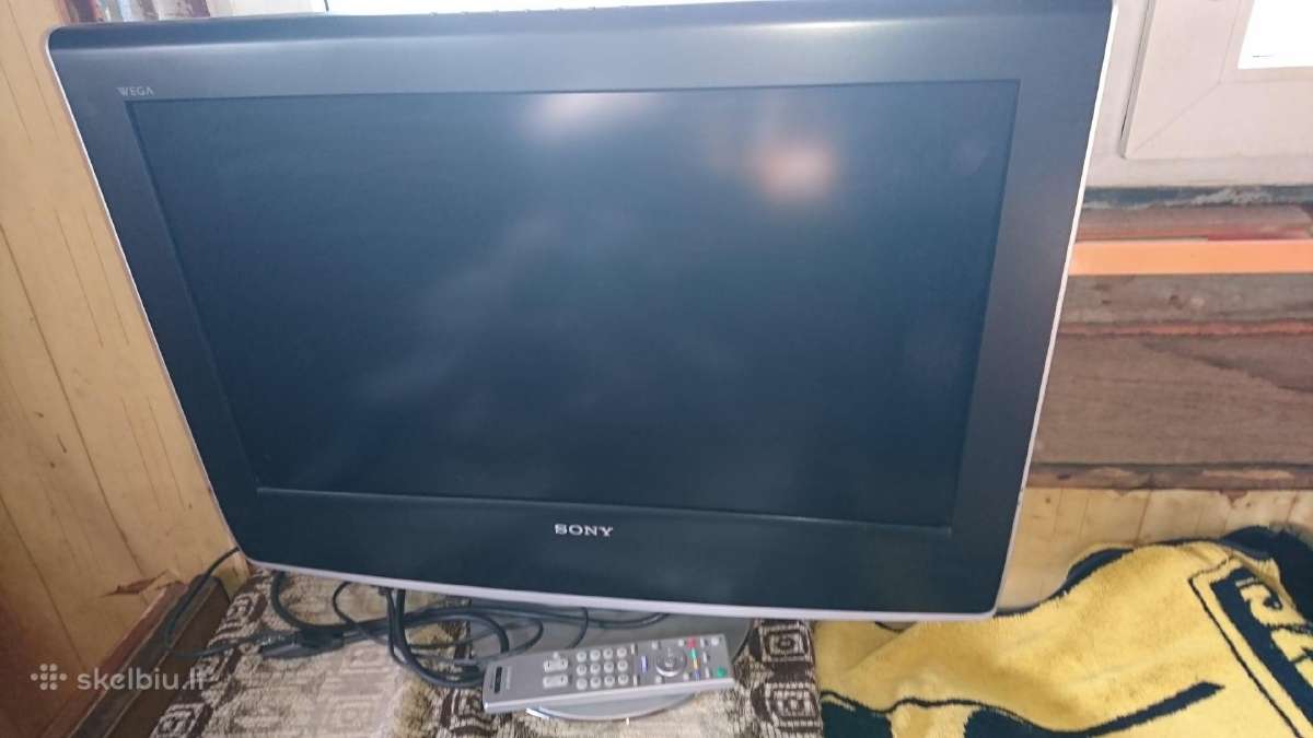 Parduodamas puikiai veikiantis LCD Sony Wega TV.