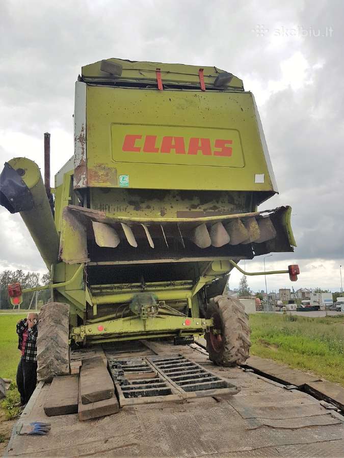 Kombainas Claas Dominator 106 ardomas dalimis - nuotraukos Nr. 9
