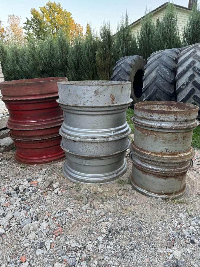 Traktoriaus dubliavimo ratlankiai r32, r38