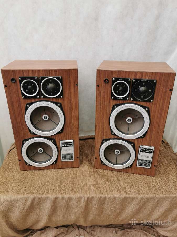 Grundig aktyvi acustica