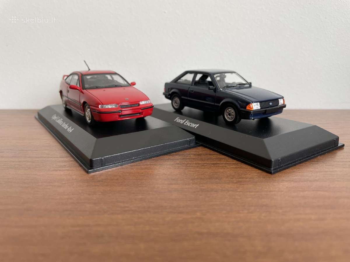 Parduodu Opel Calibra ir Ford Escort modeliukus