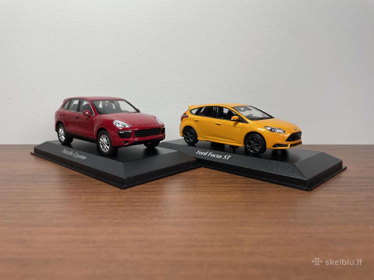 Parduodu Porsche Cayenne ir Ford Focus modeliukus