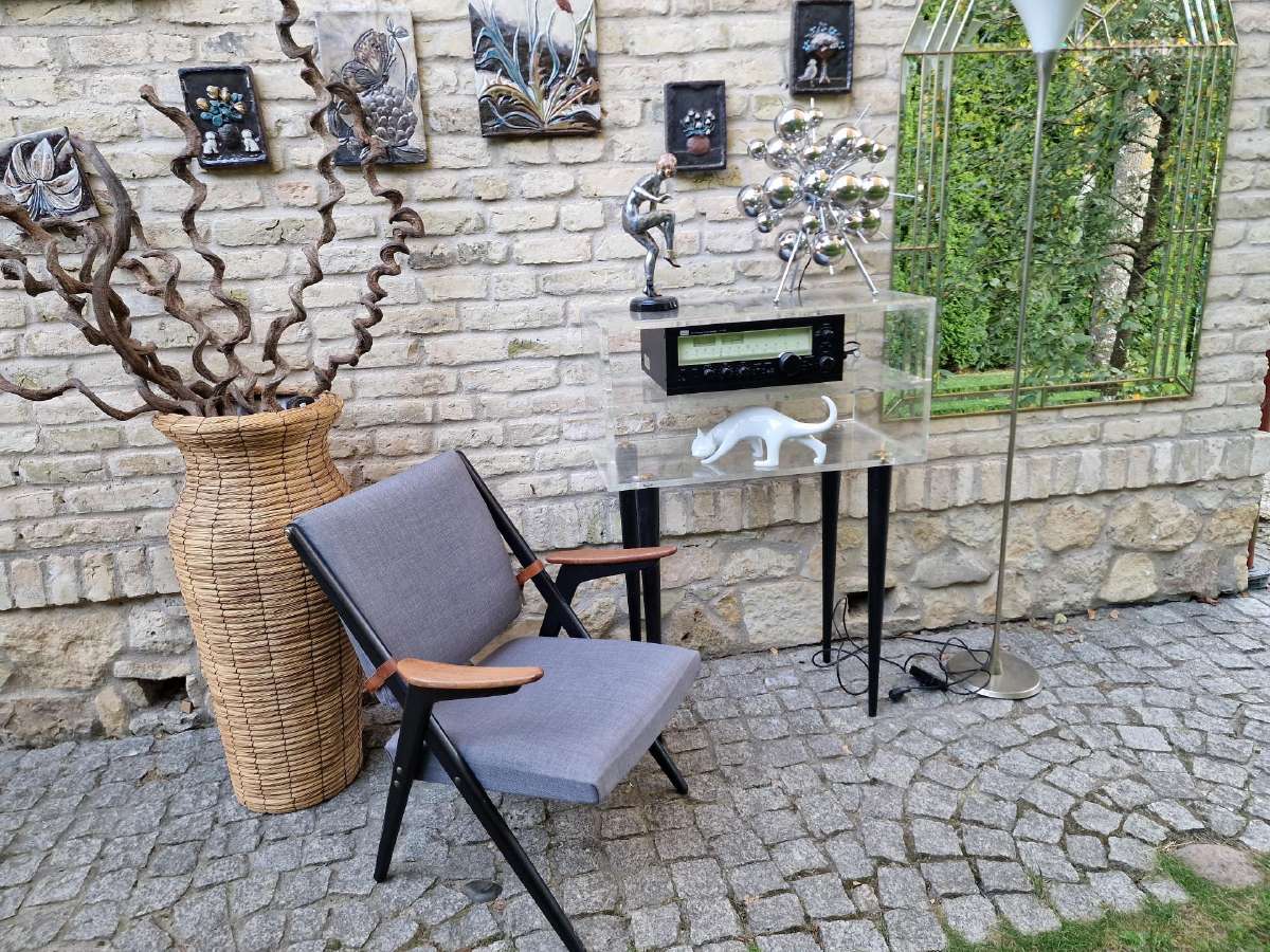 Vintažinė mid century modern poliakrilo konsolė - nuotraukos Nr. 24