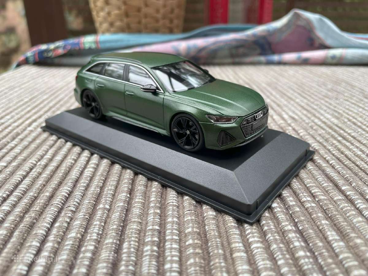 Parduodu Audi Rs6 Avant 1/43 modeliuką - nuotraukos Nr. 4
