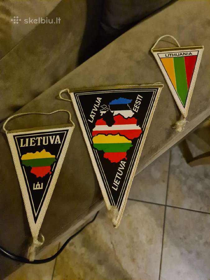Ženkliukai ir vimpilai1988 m
