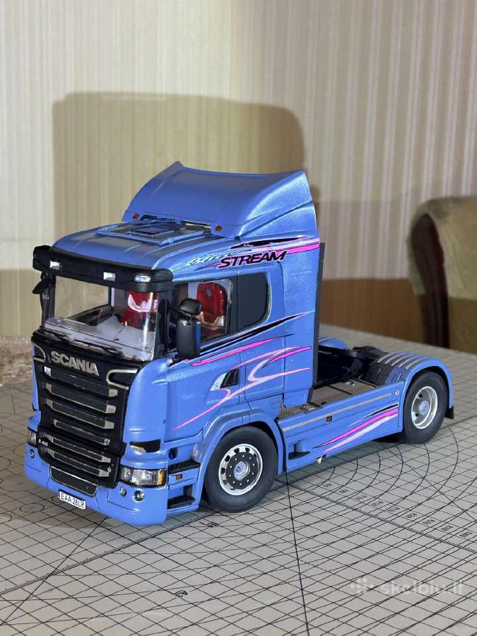 Parduodu vilkiko 1:24 Scania R400 Streamline model