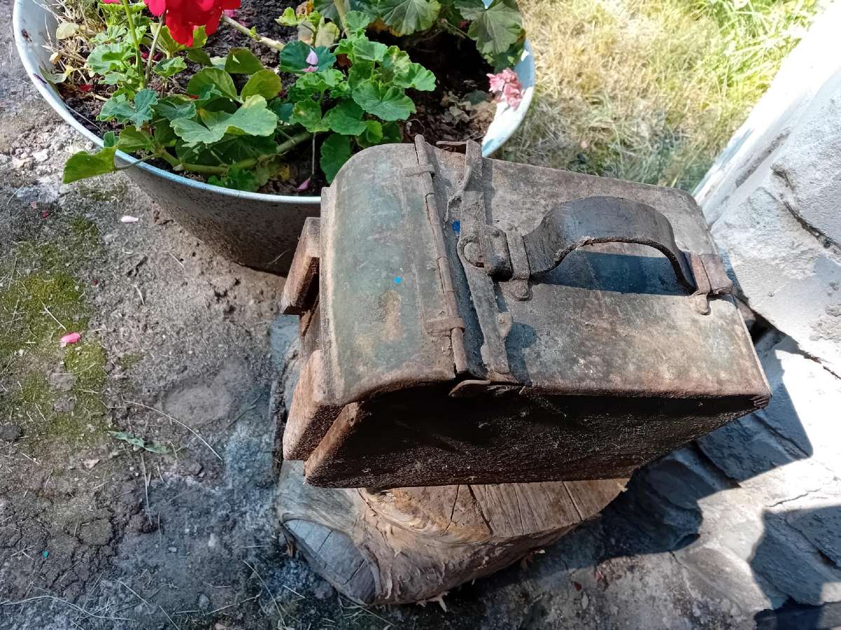 Vokiskas ir sovietinis bidonas,kanistras,tepaline - nuotraukos Nr. 32