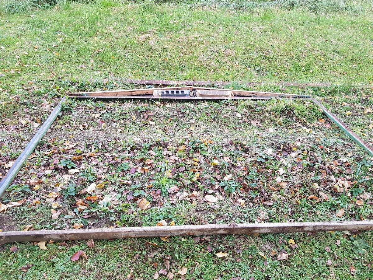 Metalinis garažo karkasas (durims)
