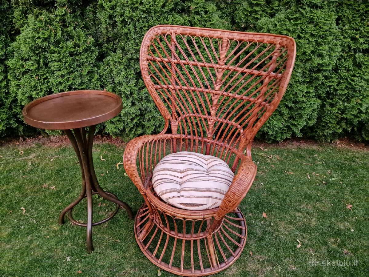 Vintažinis mid century autorinis ratango fotelis.