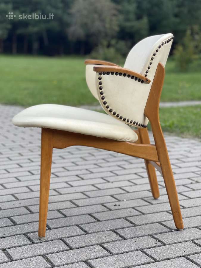Mid century labai retas kreslas Winnie