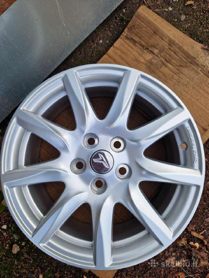 Org,nauji toyotos ratlankiai