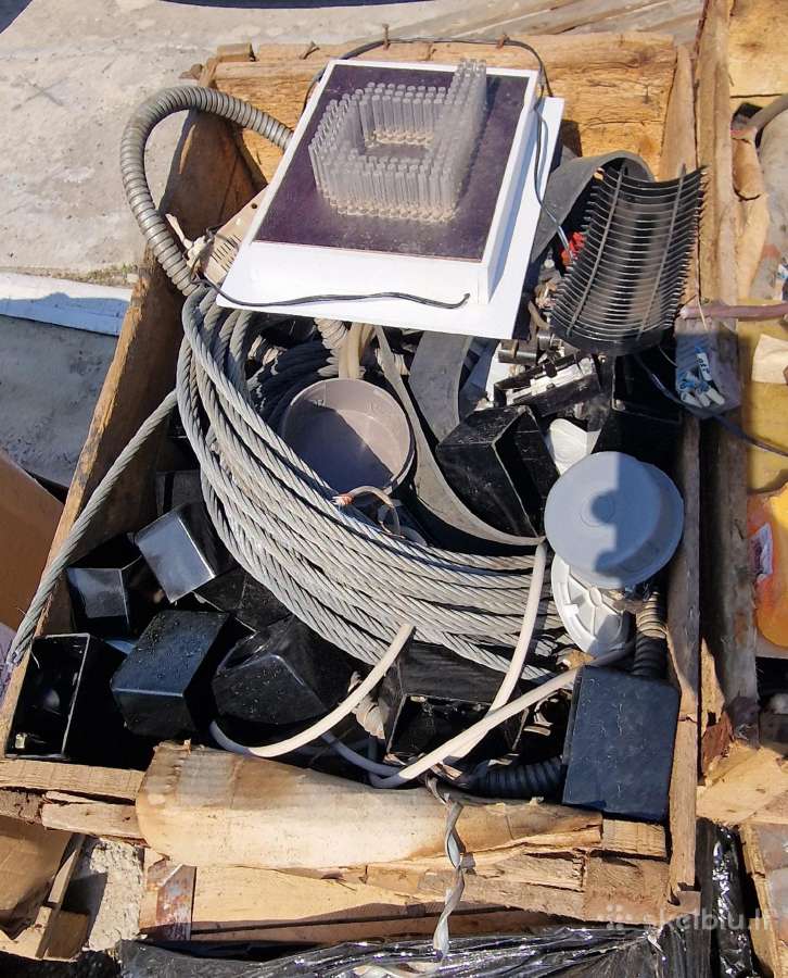 Parduodu elektros varikliai, įrangą, metalas - nuotraukos Nr. 13