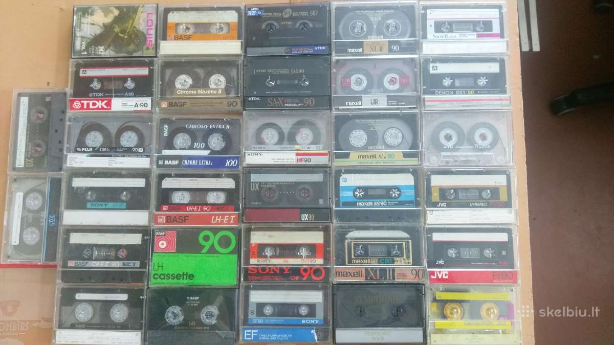 Audio kasetes su irasais 80 vnt.2e.vnt.60e.visos.
