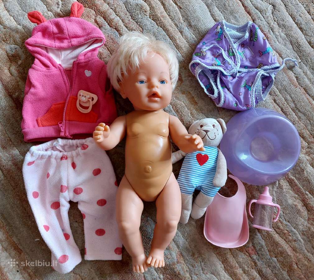 Baby born su plaukais