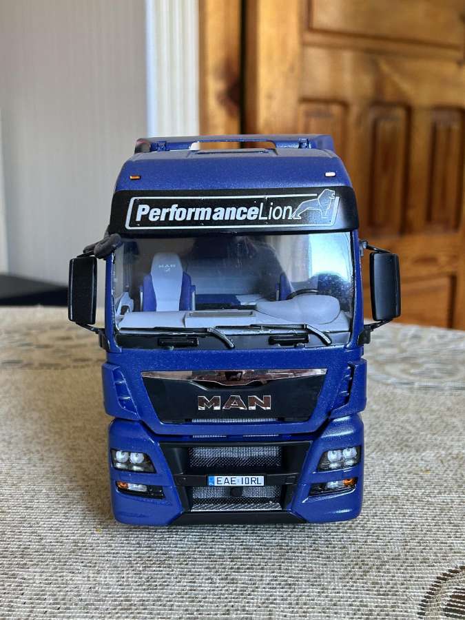 Parduodu vilkiko 1:24 Man Tgx XXL D38 modeli. - nuotraukos Nr. 3