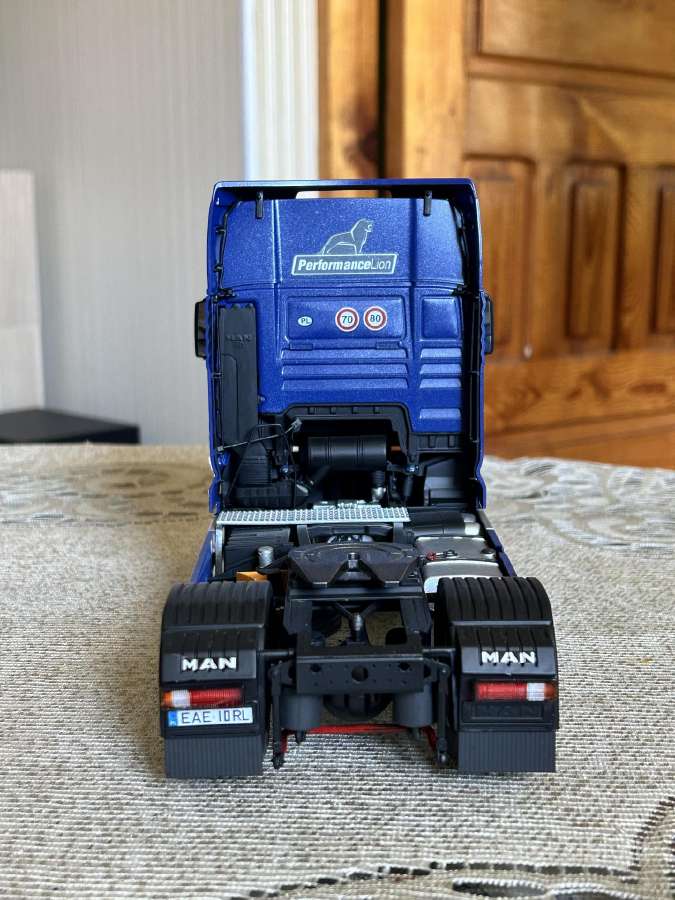 Parduodu vilkiko 1:24 Man Tgx XXL D38 modeli. - nuotraukos Nr. 7