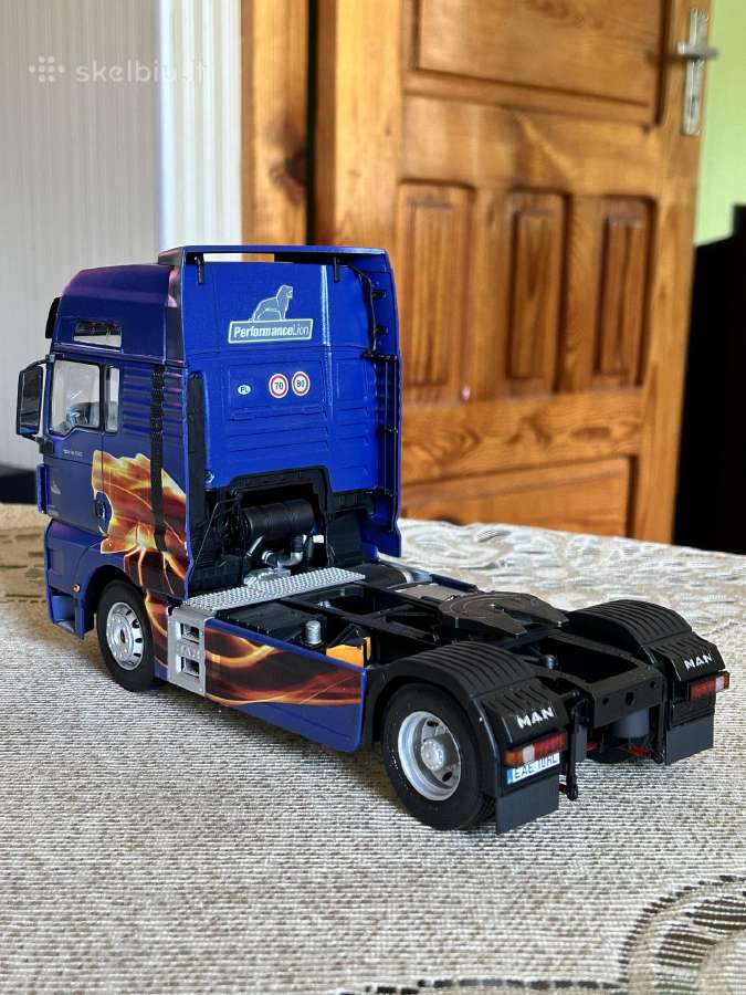 Parduodu vilkiko 1:24 Man Tgx XXL D38 modeli. - nuotraukos Nr. 8