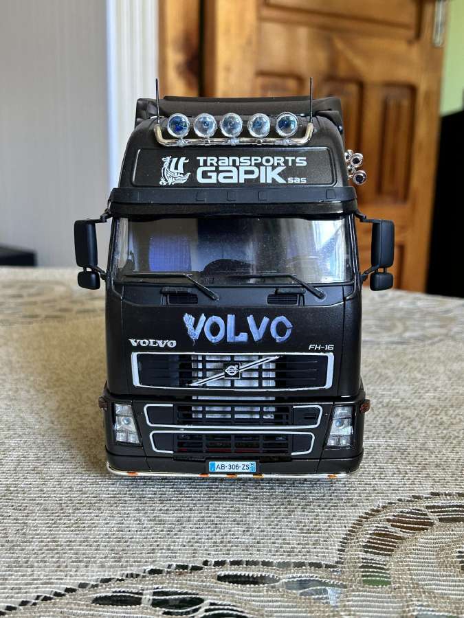 Parduodu vilkiko 1:24 Volvo Fh16 "Viking" modeli. - nuotraukos Nr. 3