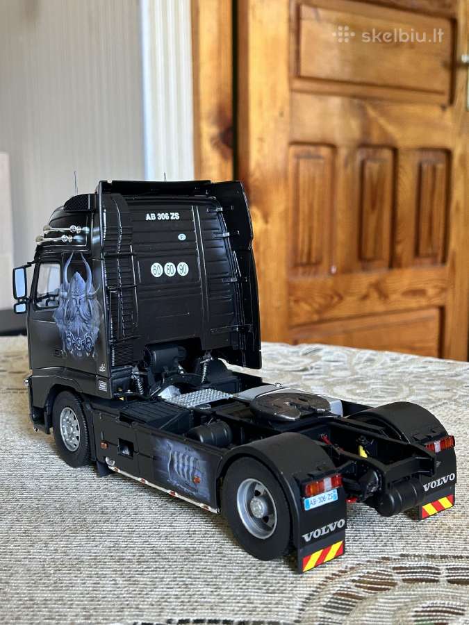 Parduodu vilkiko 1:24 Volvo Fh16 "Viking" modeli. - nuotraukos Nr. 8