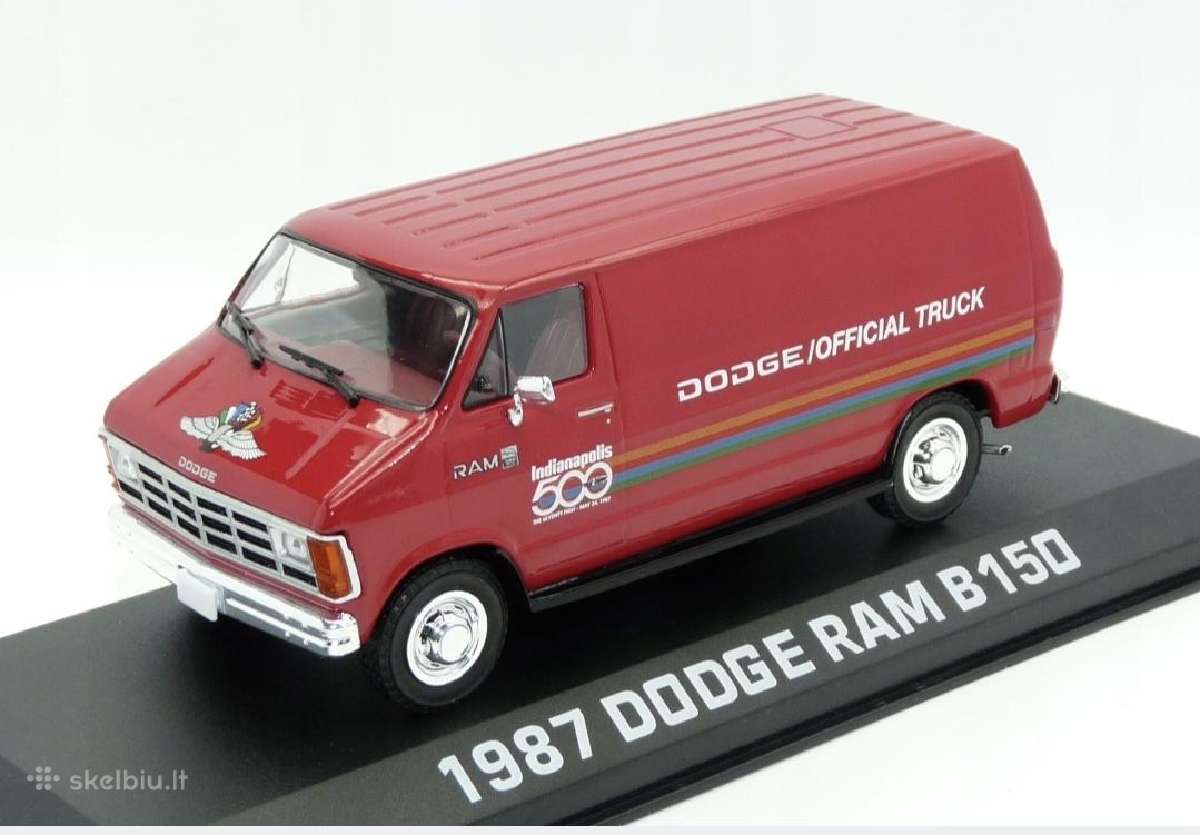Dodge RAM B150