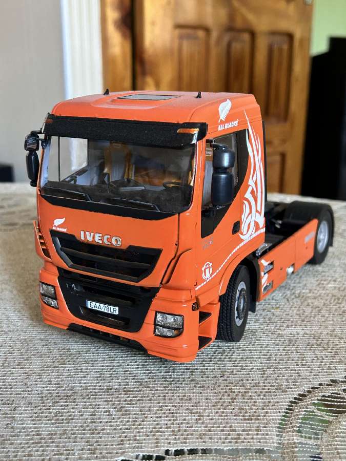 Parduodu vilkiko 1:24 Iveco Hi-way 480 E5 modeli.