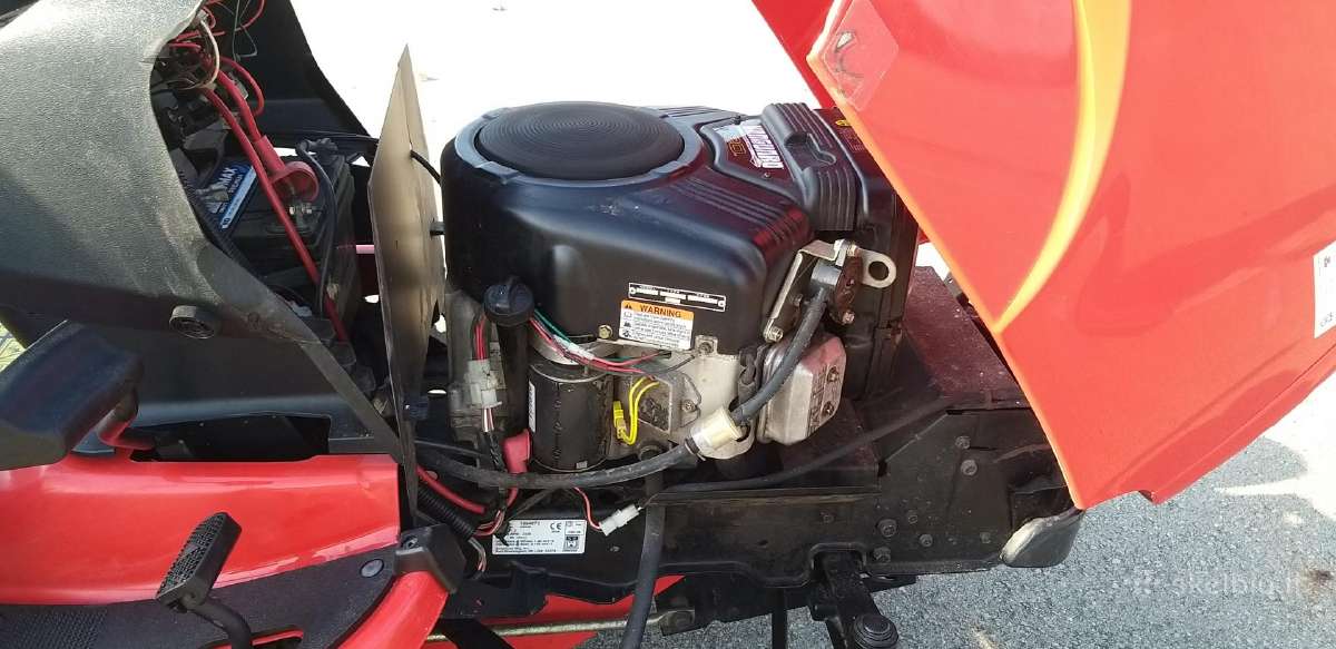 Sodo Traktorius Massey Ferguson Automatas Vanguard - nuotraukos Nr. 11