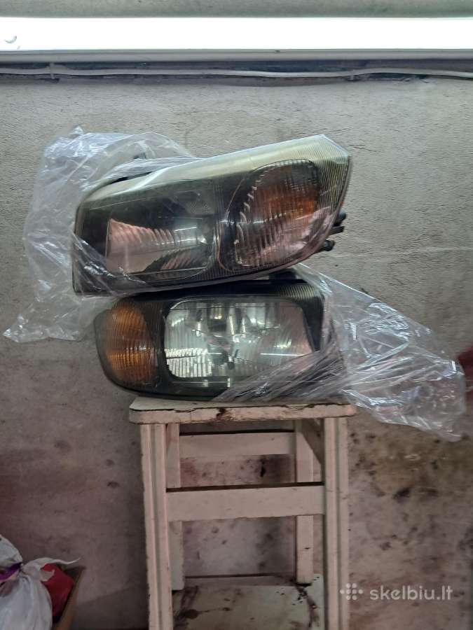 Mikroautobuso Ford tranzit priekines lempos