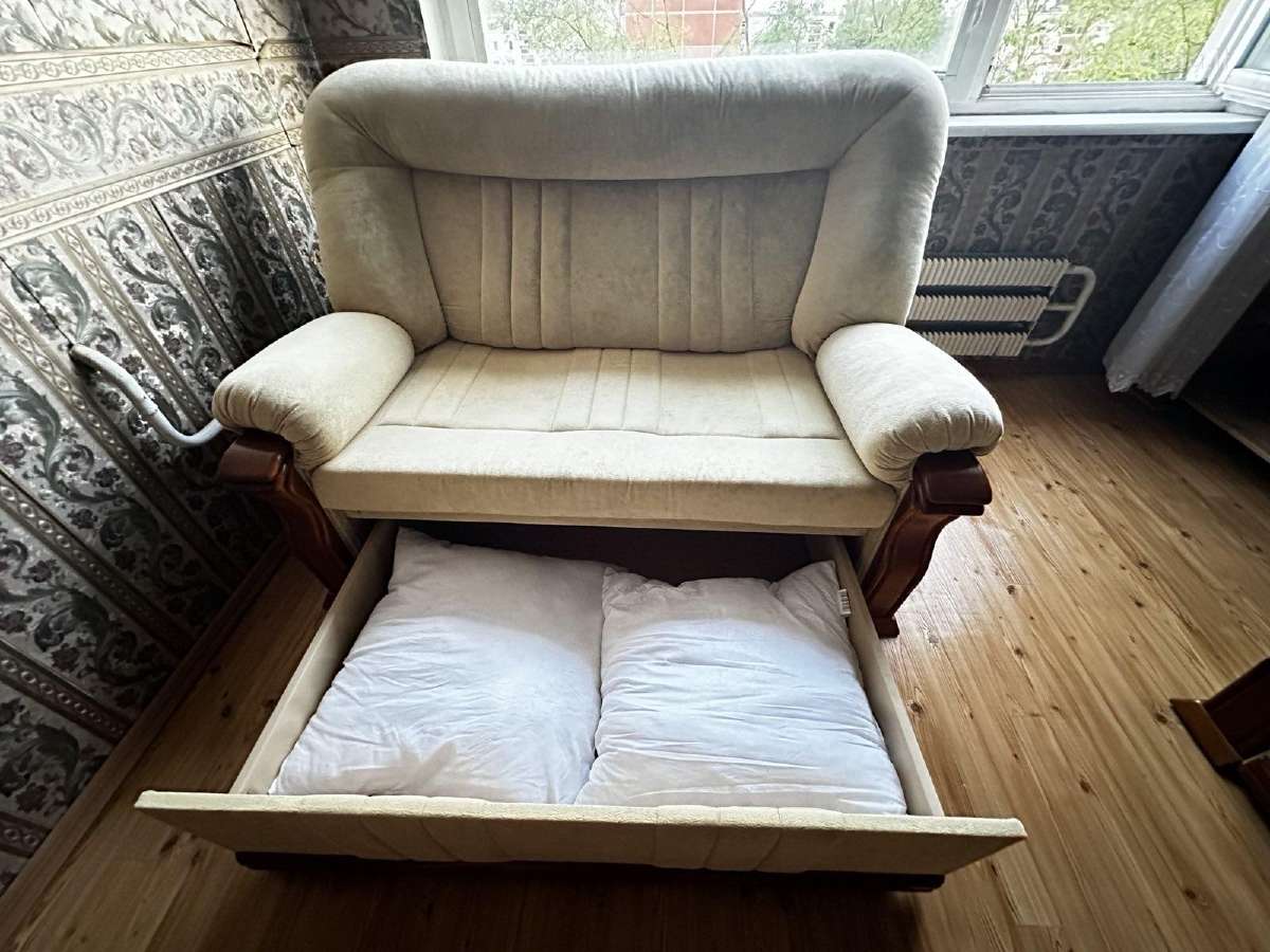 Elegantiškas minkštų baldų komplektas - nuotraukos Nr. 14