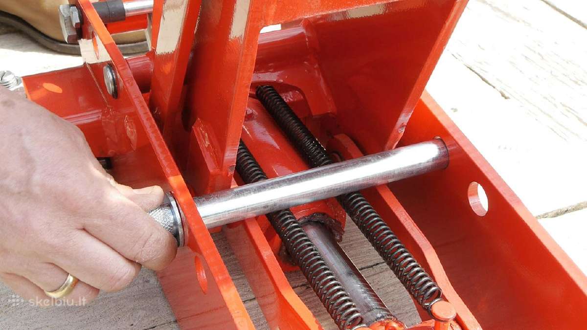 Keltuvas sodo traktoriui Cliplift Pro 800kg - nuotraukos Nr. 5