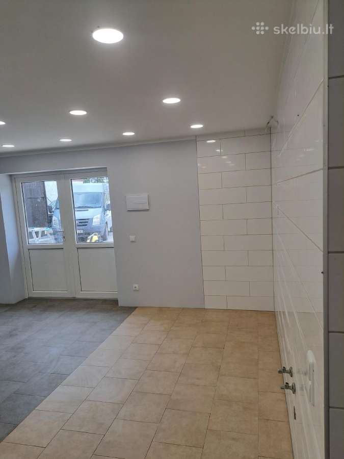 Renovuojame:namus Butus Kitas Patalpas.!