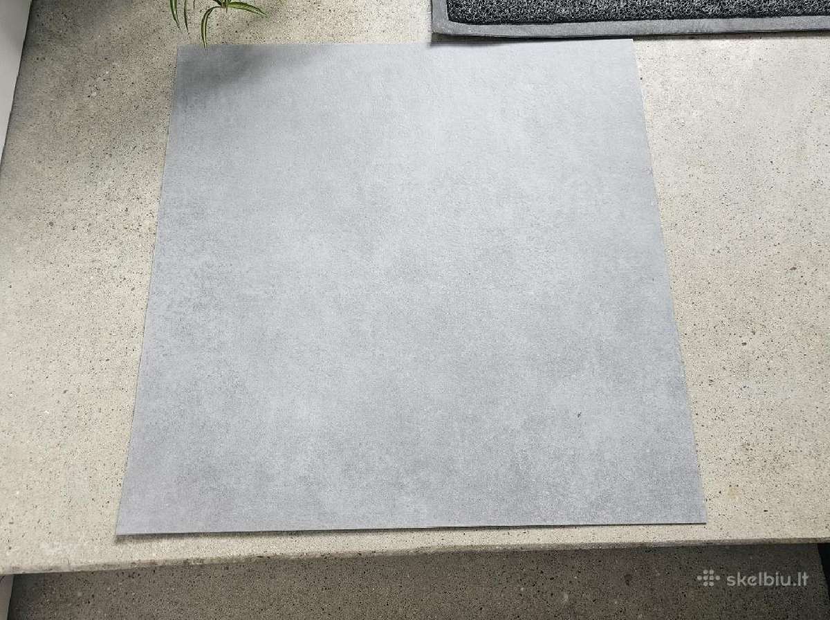 Parduodu Gerflor vinilinę dangą. Apie 40m². 17€/m²