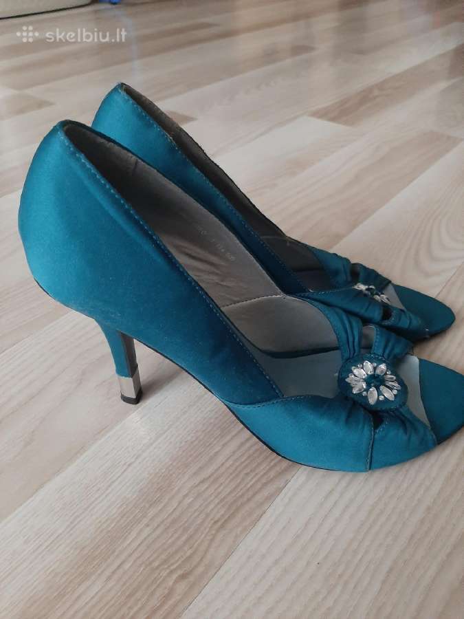 Elegantiški aukštakulniai bateliai